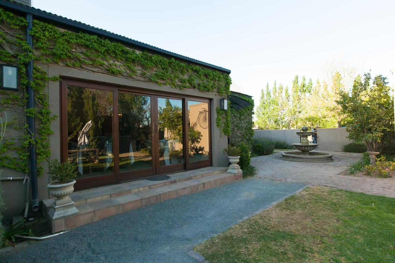 Old House Lodge Beaufort West Exterior photo